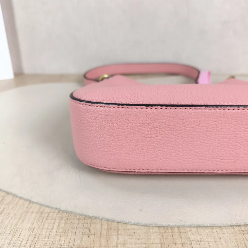 Miumiu Shoulder Bag Pink Calfskin One Size 22.5 × 5 × 18 cm — detail view 2 of 12