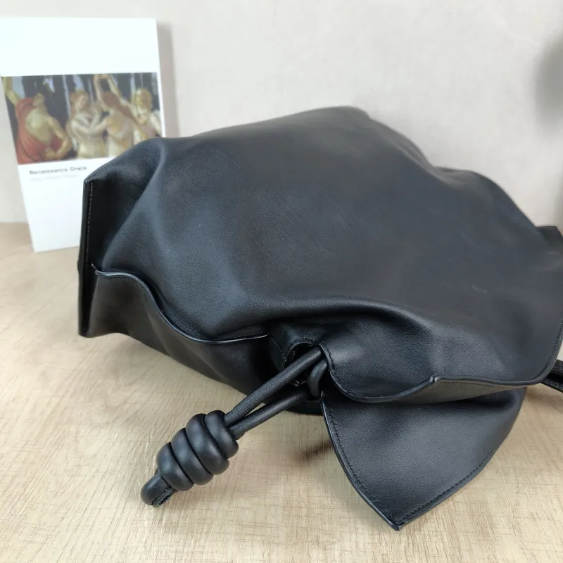 LOEWE Shoulder Bag Flamenco Black Calfskin Large 38 × 14 × 29 cm — detail view 9 of 10