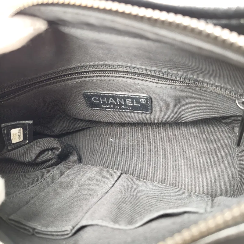 Chanel Crossbody Bag Gabrielle Gabrielle Bagsoblack Black Calfskin Small20 × 8 × 15 cm — detail view 7 of 13