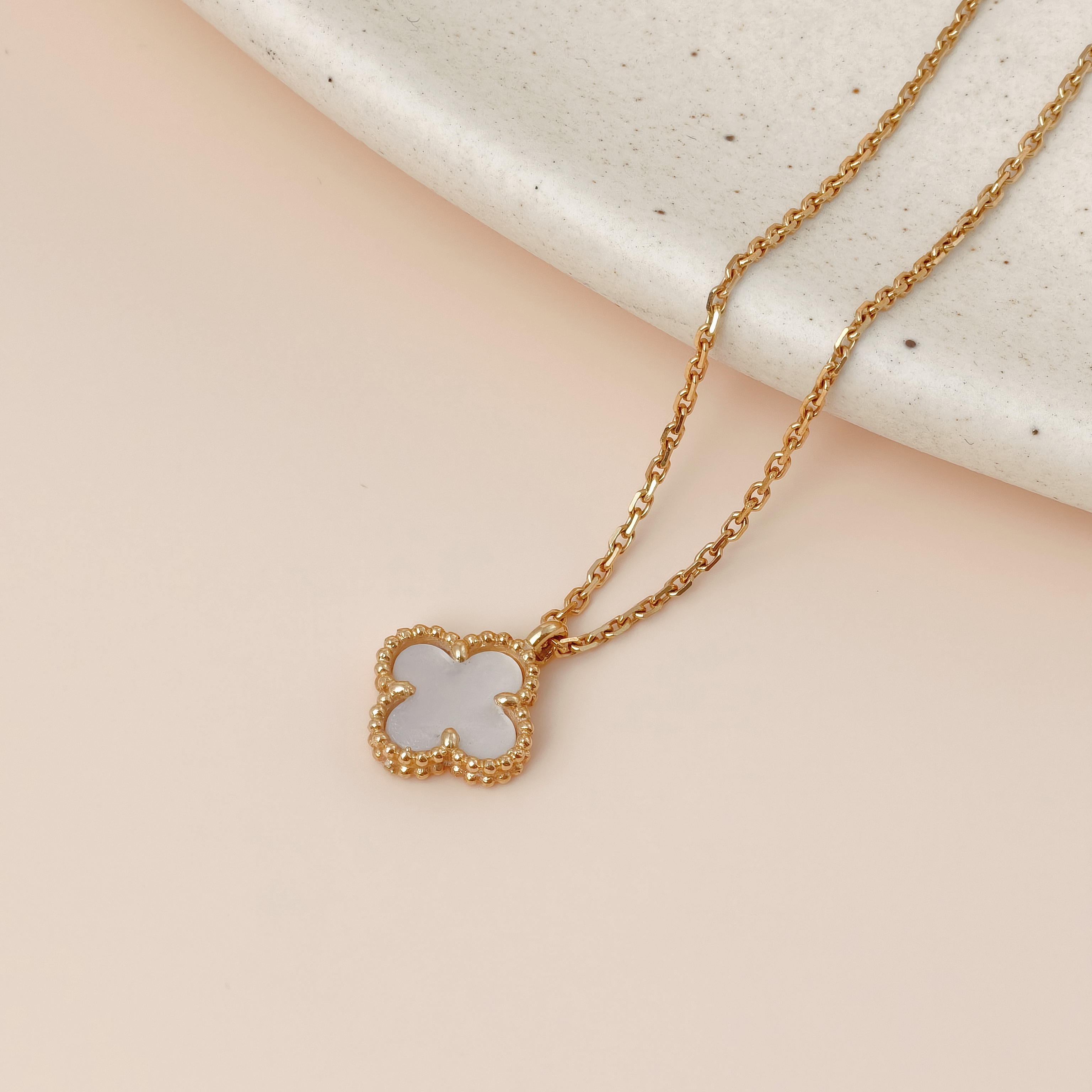 Van Cleef & Arpels Necklace Alhambra Pearl · White Mother-of-Pearl18KY ellow Gold Sweet Mini40cm — cover view 10 of 11