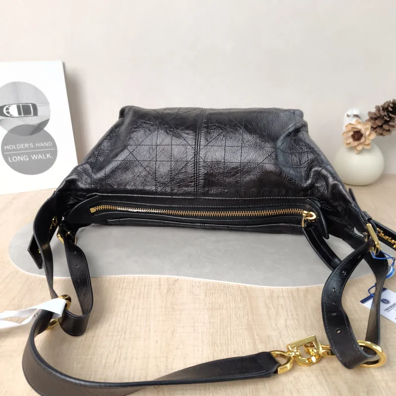 DIOR Shoulder Bag D-Journey Shoulder Bag Hobo Black Calfskin Small 25.5 × 14 × 14.5 cm — detail view 9 of 11