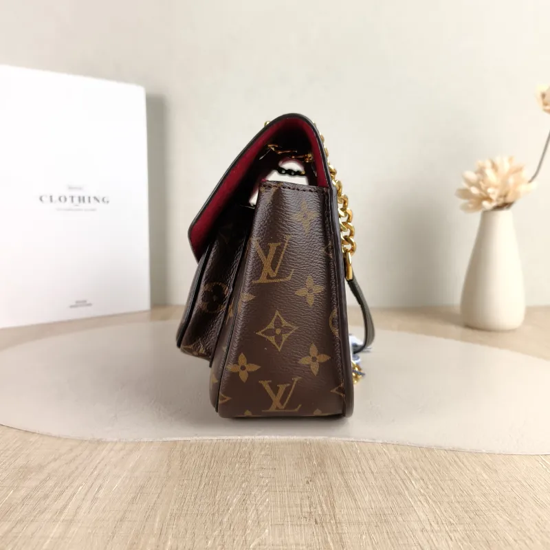 Louis Vuitton Crossbody Bag Passy Messenger Bag Monogram PVC Small 23 × 9 × 17 cm — detail view 5 of 13
