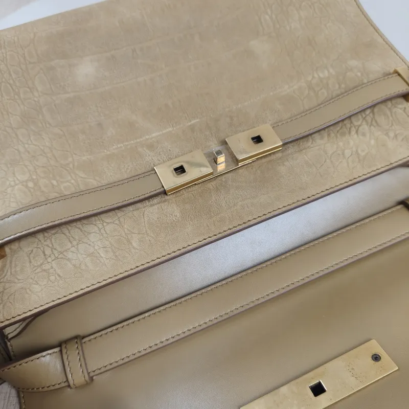 SAINT LAURENT Shoulder Bag MANHATTAN Brown Calfskin Medium29 × 7.5 × 20 cm — detail view 8 of 15