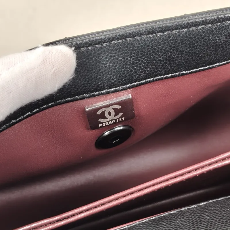 Chanel Top Handle Bag Coco Handle​ v Black Grained Calfskin Small 24 × 10 × 14 cm — detail view 3 of 14