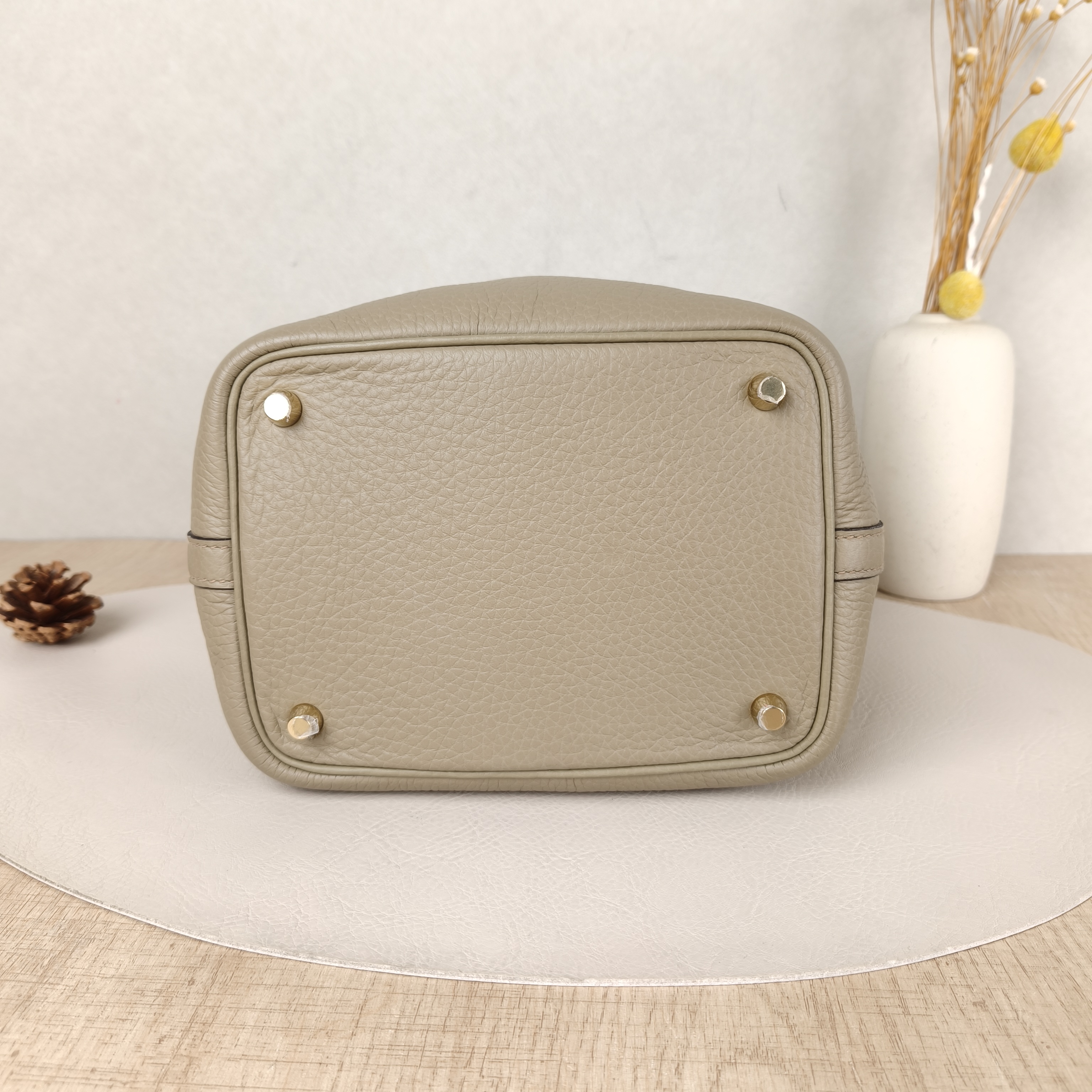 Hermès Top Handle Bag Picotin Lock 18 18S2 Togo Calfskin Small18 × 13 × 18 cm — cover view 5 of 5