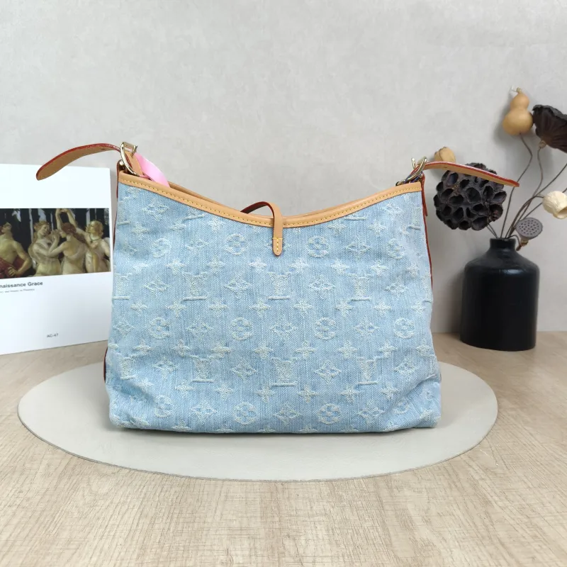 Louis Vuitton Crossbody Bag Carryall Blue Small29 × 12 × 24 cm — cover view 4 of 5