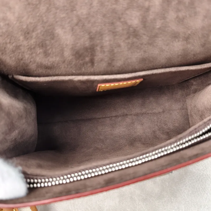 Louis Vuitton Crossbody Bag CLUNY Yellow Epi Embossed Calfskin Mini 20 × 7.5 × 16 cm — detail view 13 of 15