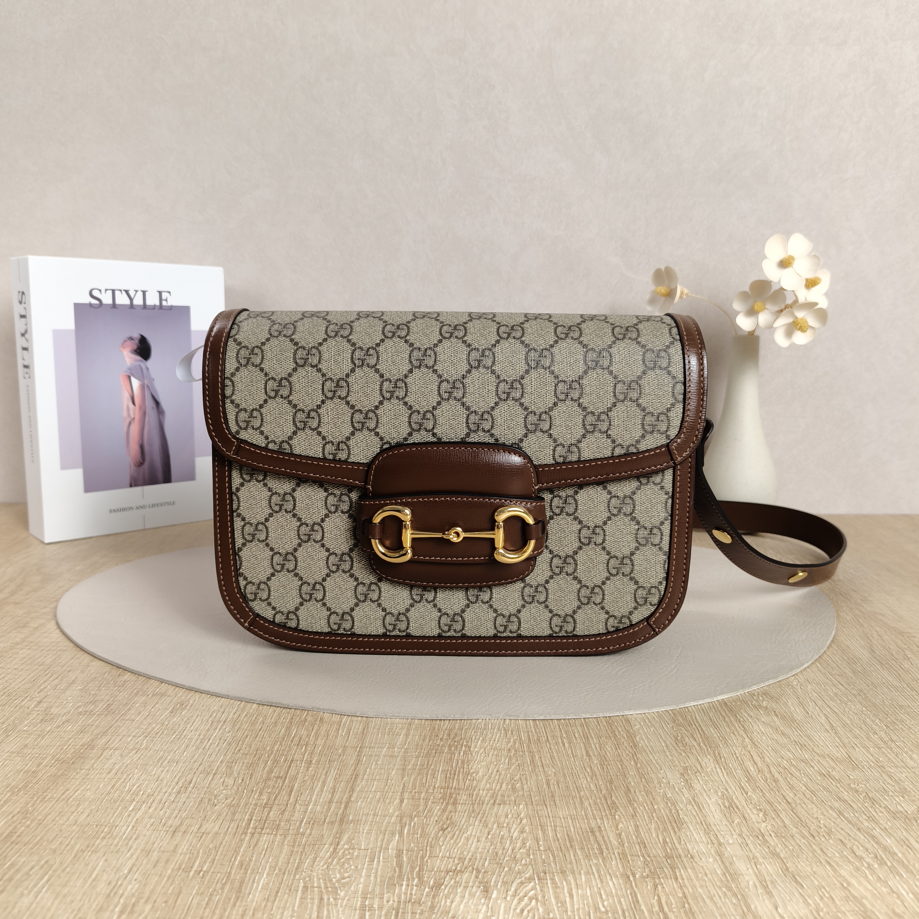 GUCCI Shoulder Bag Horsebit 1955 Horsebit Medium Monogram PVC Medium25 × 8 × 18 cm