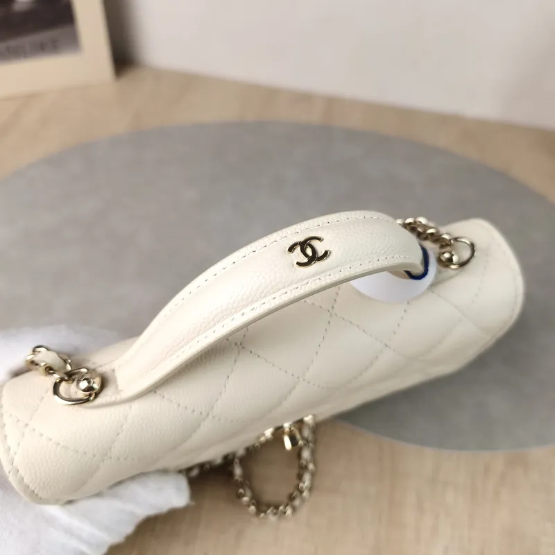 Chanel Backpack Backpack White Grained Calfskin One Size 18.2 × 5 × 14 cm — detail view 1 of 11