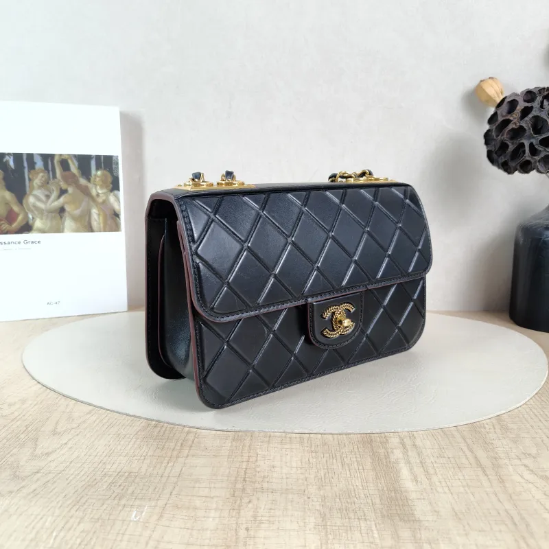 Chanel Crossbody Bag cf Crossbody Bag Black Calfskin One Size 25 × 7 × 16 cm 21 — cover view 6 of 6