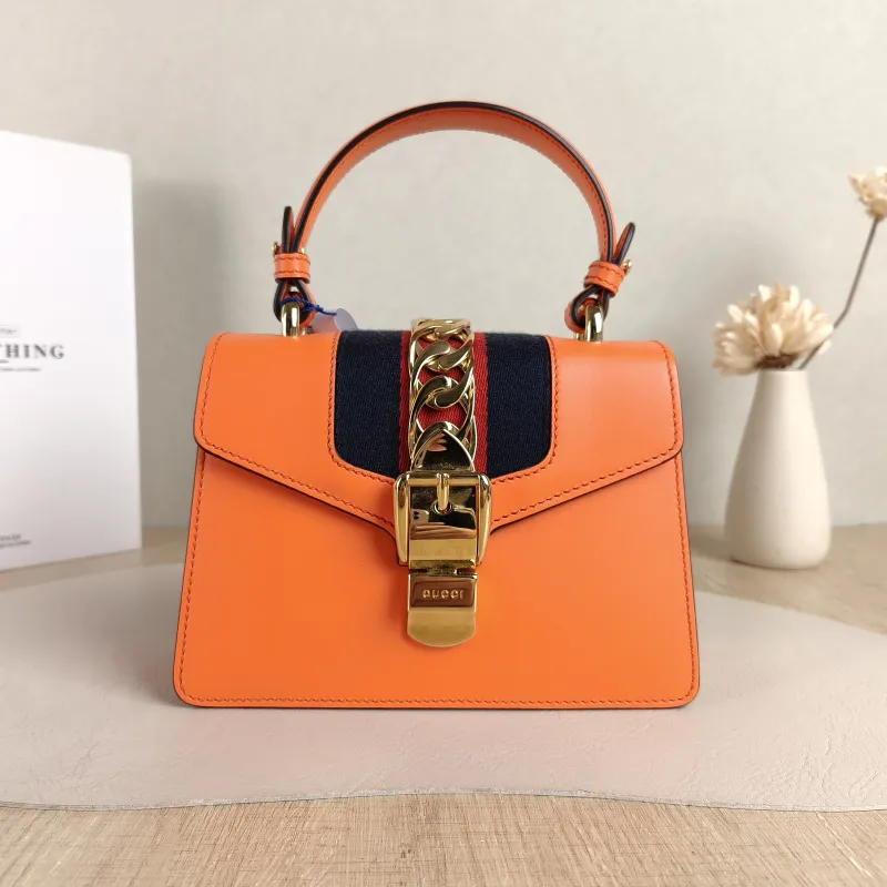 GUCCI Crossbody Bag Sylvie Edition Red Calfskin Mini 20 × 8 × 14 cm