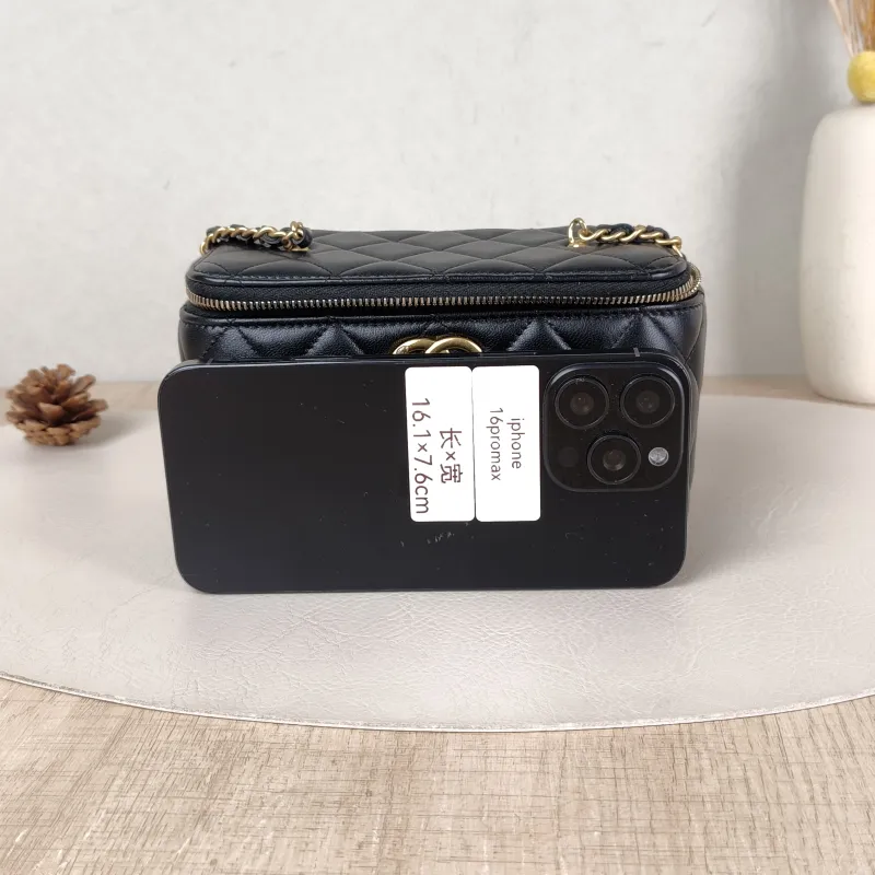 Chanel Crossbody Bag Edition C Black Lambskin 16 × 8 × 9.5 cm — cover view 2 of 5