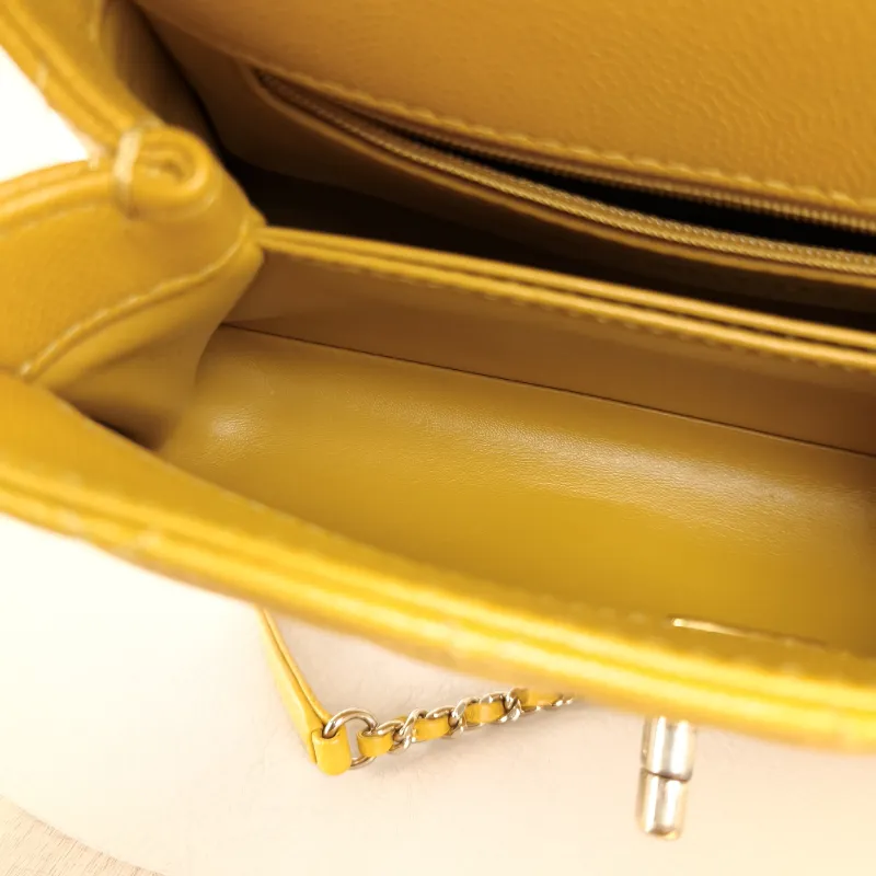 Chanel Crossbody Bag Coco Handle​ Yellow Calfskin Small24 × 10 × 14 cm — detail view 7 of 15