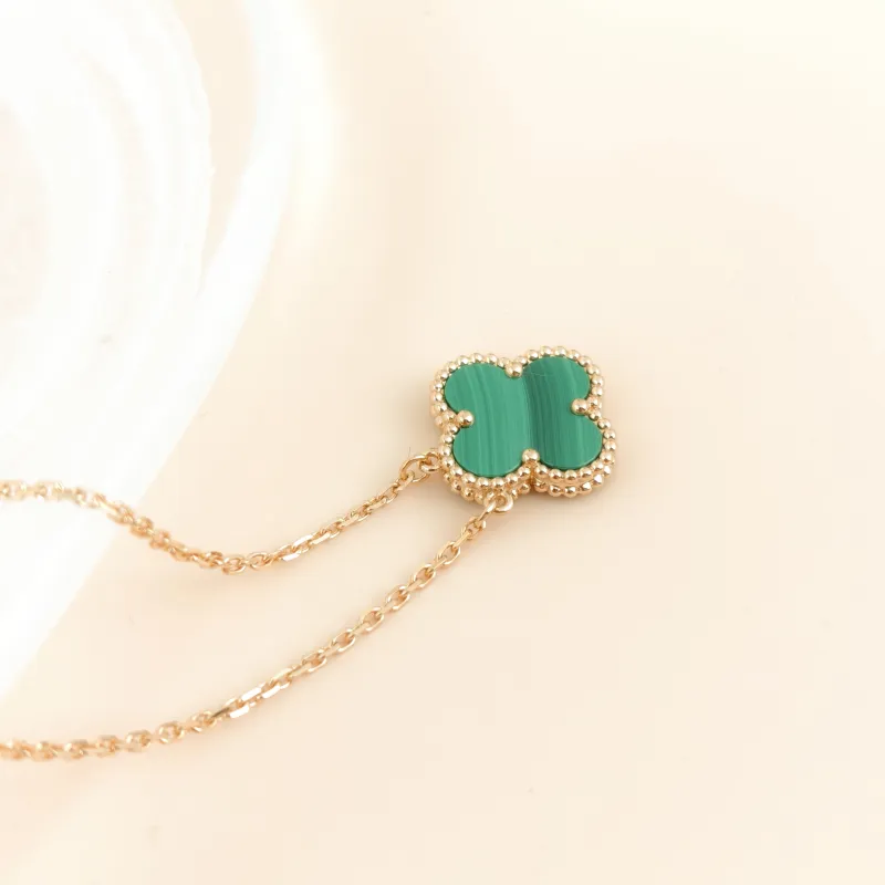 Van Cleef & Arpels Necklace Alhambra Alhambra Collection Yellow Gold 18KY ellow Gold Malachite Vintage Small 42cm — cover view 6 of 10