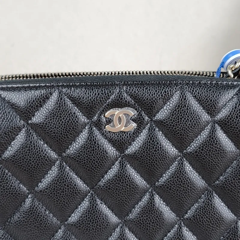 Chanel Crossbody Bag Black Grained Calfskin One Size21 × 5.5 × 12 cm — detail view 7 of 12