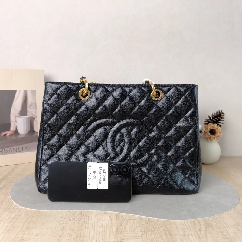 Chanel Shoulder Bag Grand Shopping Tote​ GST Shopping Tote Black Grained Calfskin Large 33 × 13 × 24 cm 15 — cover view 3 of 5