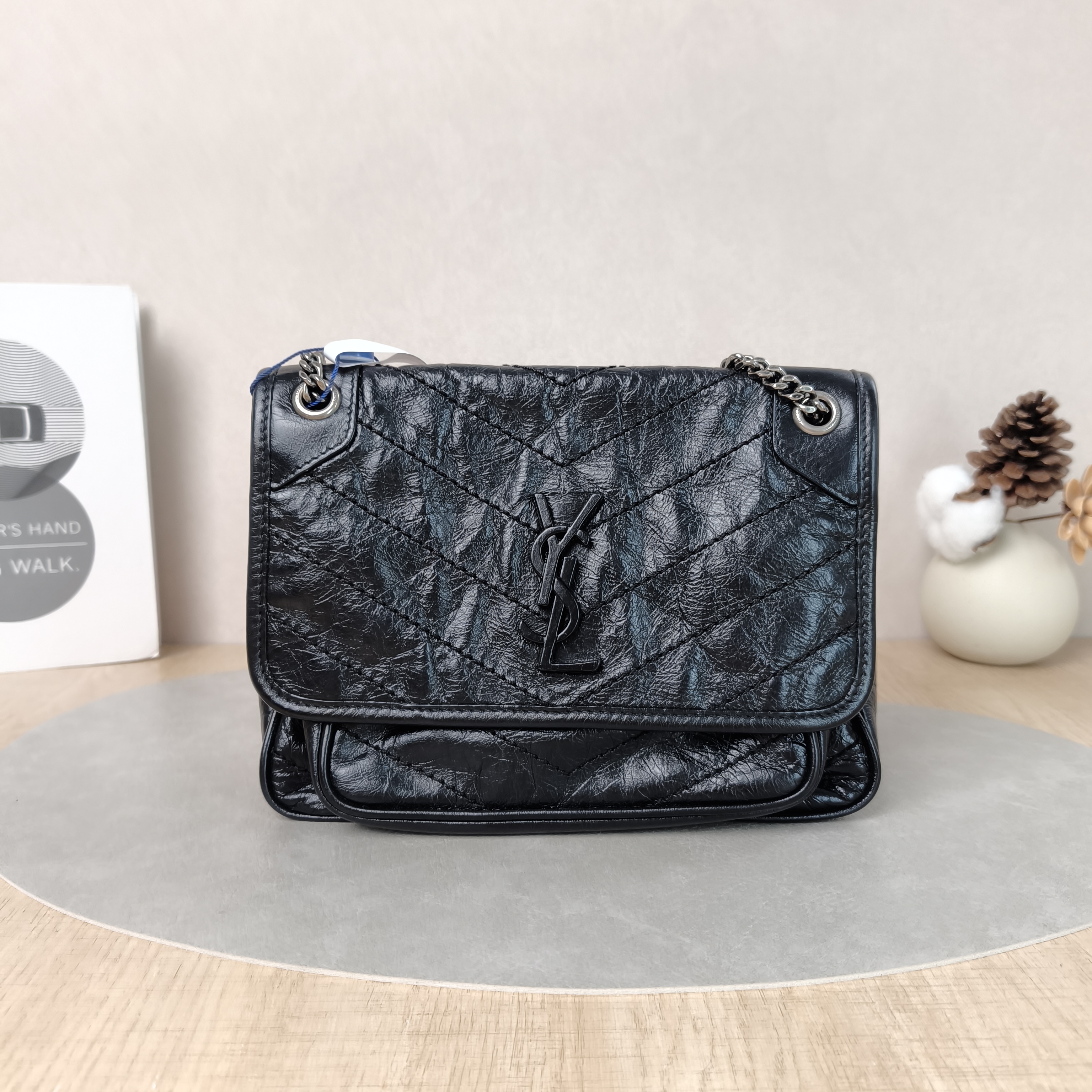 SAINT LAURENT Crossbody Bag Niki D Waxed Leather Calfskin Small21 × 7.5 × 16 cm