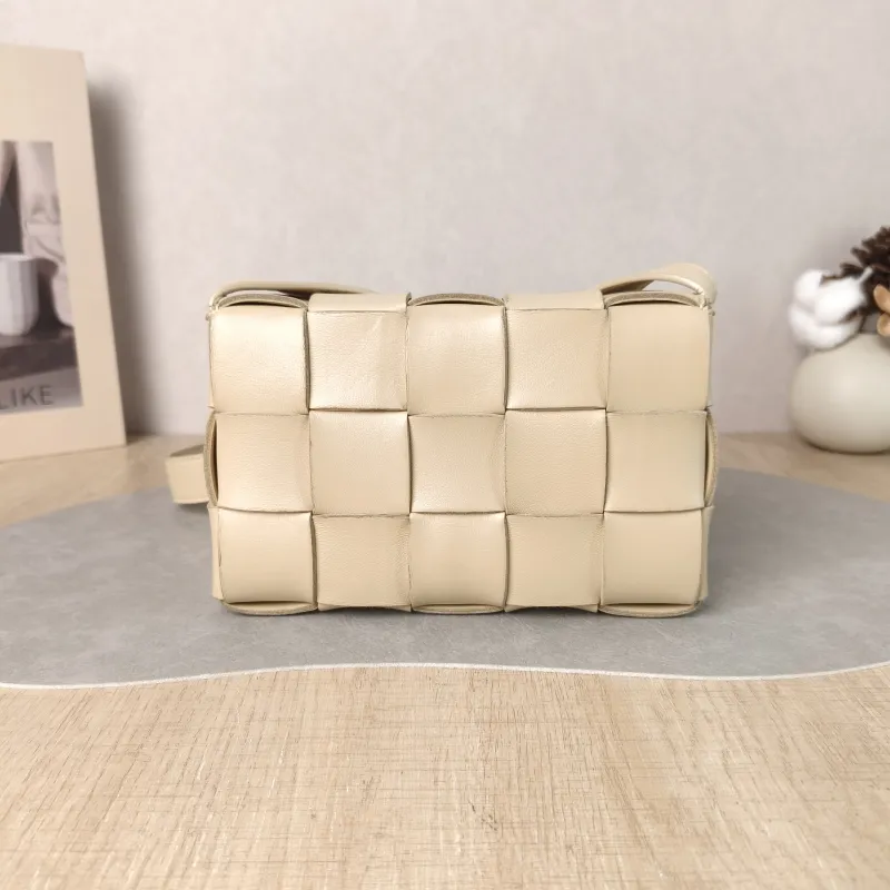 Bottega Veneta Crossbody Bag Cassette Woven Lambskin Medium 20 × 5 × 12 cm — cover view 4 of 5