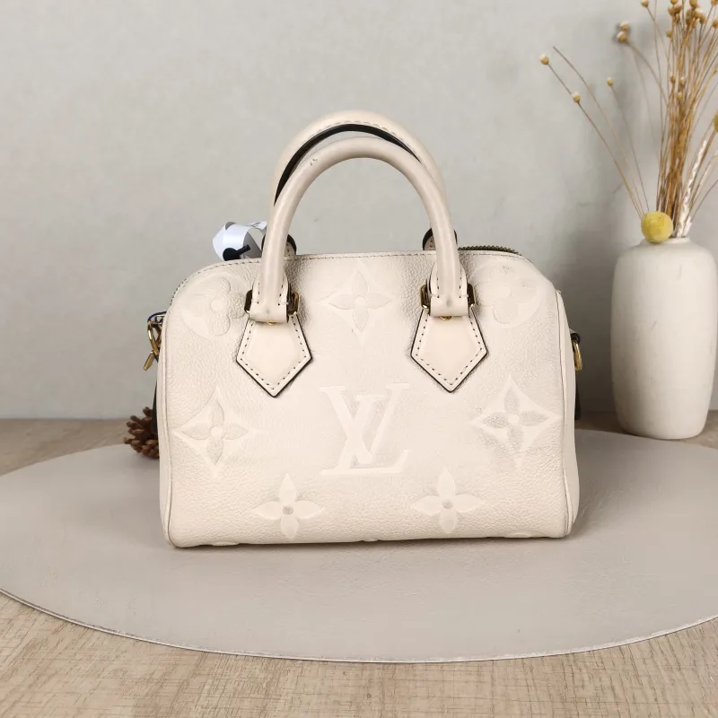 Louis Vuitton Crossbody Bag Speedy20 White Empreinte Embossed Calfskin Small20.5 × 12 × 13.5 cm — cover view 2 of 5