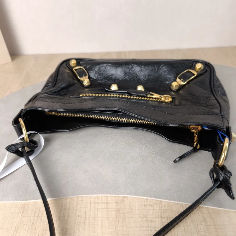 BALENCIAGA Shoulder Bag Black Lambskin 23 × 5 × 14.5 cm — detail view 5 of 11