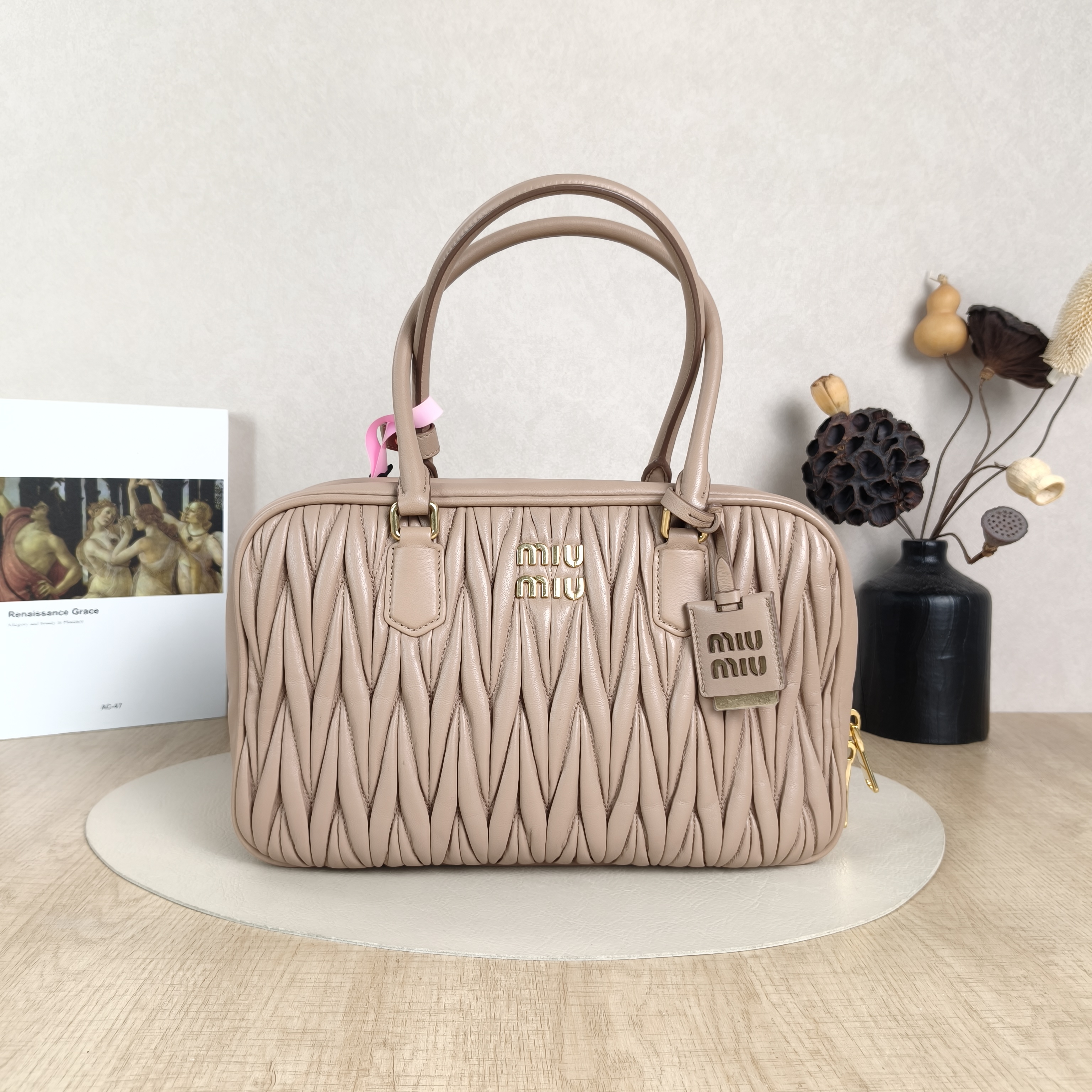 Miumiu Top Handle Bag MatelasséCollection Edition Beige Lambskin One Size30 × 9 × 20 cm