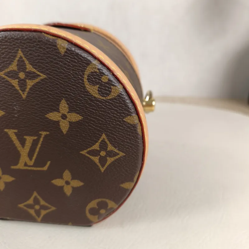 Louis Vuitton Crossbody Bag Cannes Monogram PVC nano 14 × 12 × 14.5 cm — detail view 9 of 15