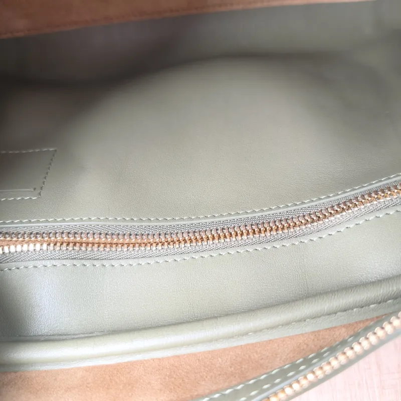 LOEWE Crossbody Bag amazona 23 Green Canvas One Size 24 × 10 × 15 cm — detail view 6 of 13
