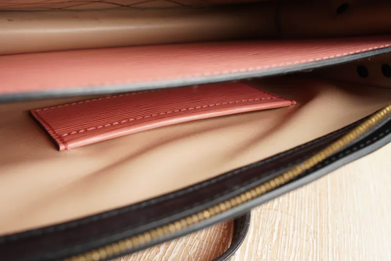 Louis Vuitton Box Pink Embossed Calfskin · Shoulder Strap · 22.5 × 6 × 15 cm — detail view 13 of 17