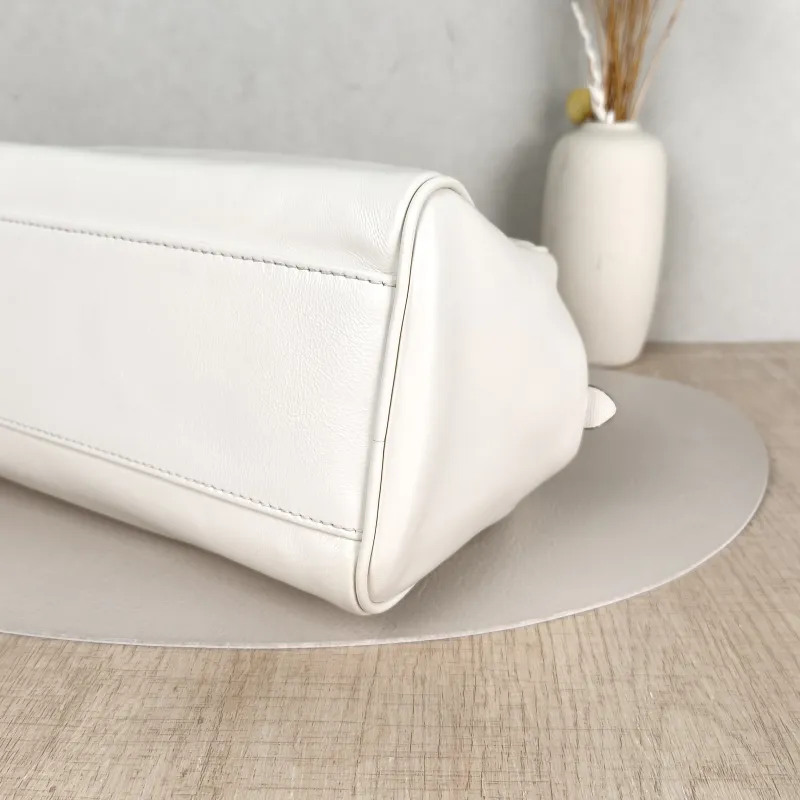 Miumiu Top Handle Bag Top Handle Bag White 28 × 13 × 15 cm — detail view 7 of 11