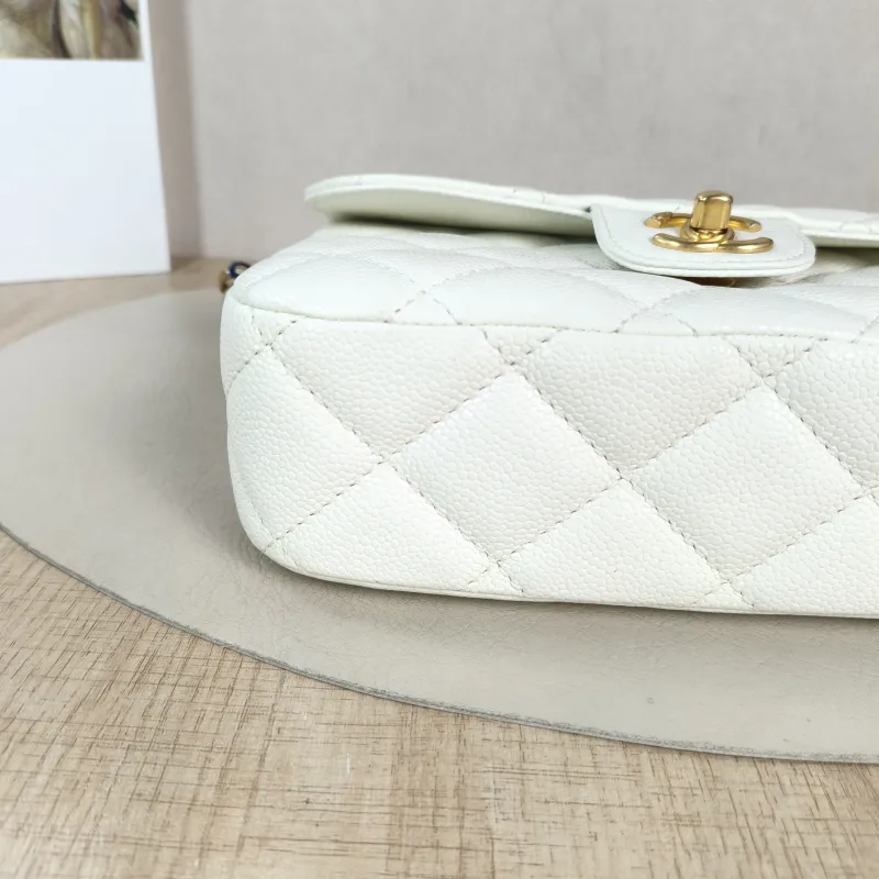 Chanel Crossbody Bag Crossbody Bag White Gold Grained Calfskin One Size 23 × 6 × 16 cm — detail view 10 of 13