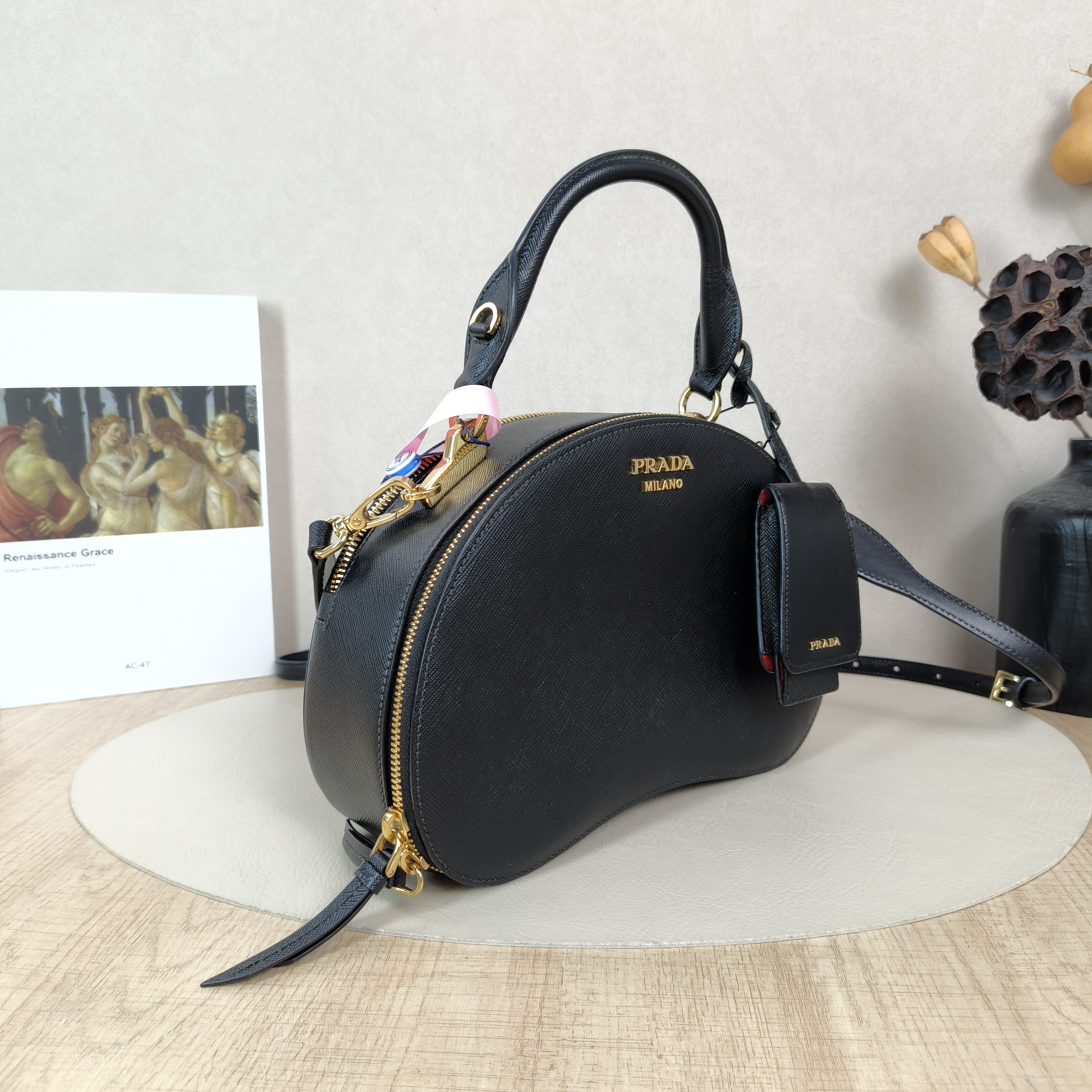 PRADA Shoulder Bag Black Calfskin One Size25 × 8 × 16 cm — cover view 2 of 6