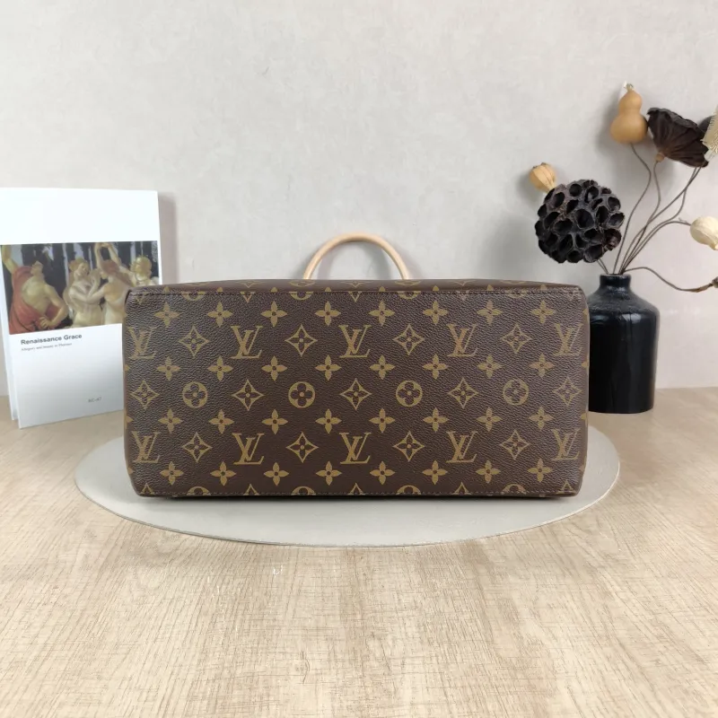 Louis Vuitton Top Handle Bag GRAND PALAIS Monogram PVC Medium34 × 15 × 24 cm — cover view 3 of 6