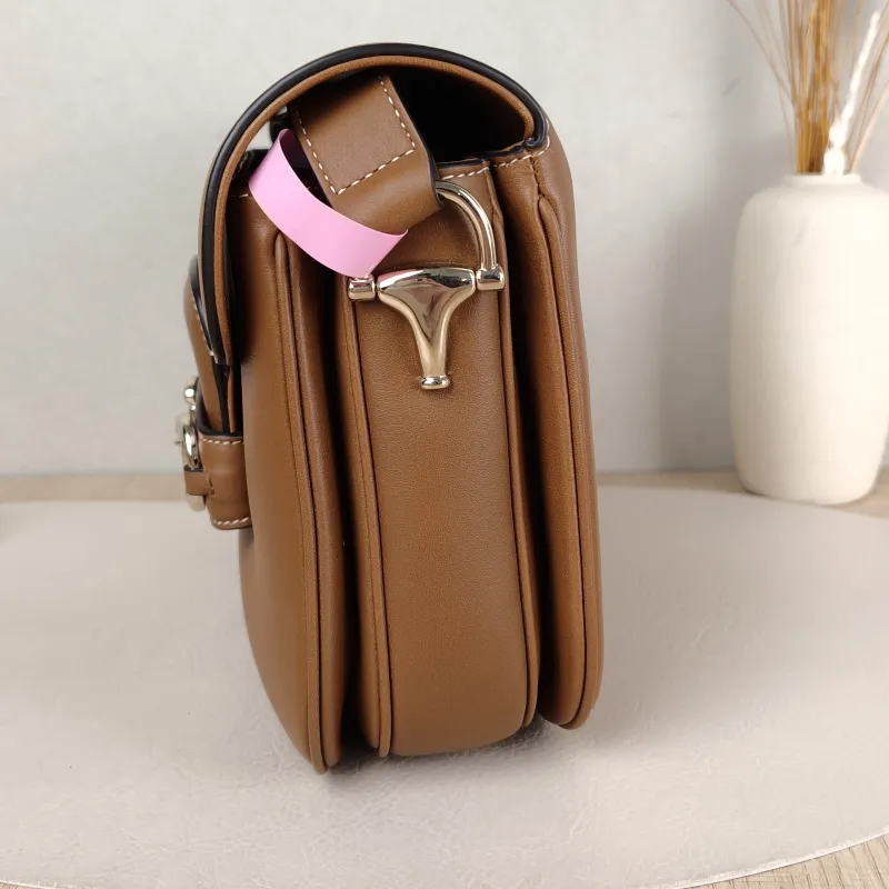 GUCCI Crossbody Bag Horsebit 1955 Horsebit Medium Caramel Calfskin Medium 25 × 8 × 18 cm — detail view 8 of 14