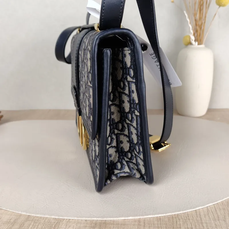 DIOR Crossbody Bag30Montaigne 30 Edition Canvas Medium24 × 8 × 17 cm — detail view 12 of 12