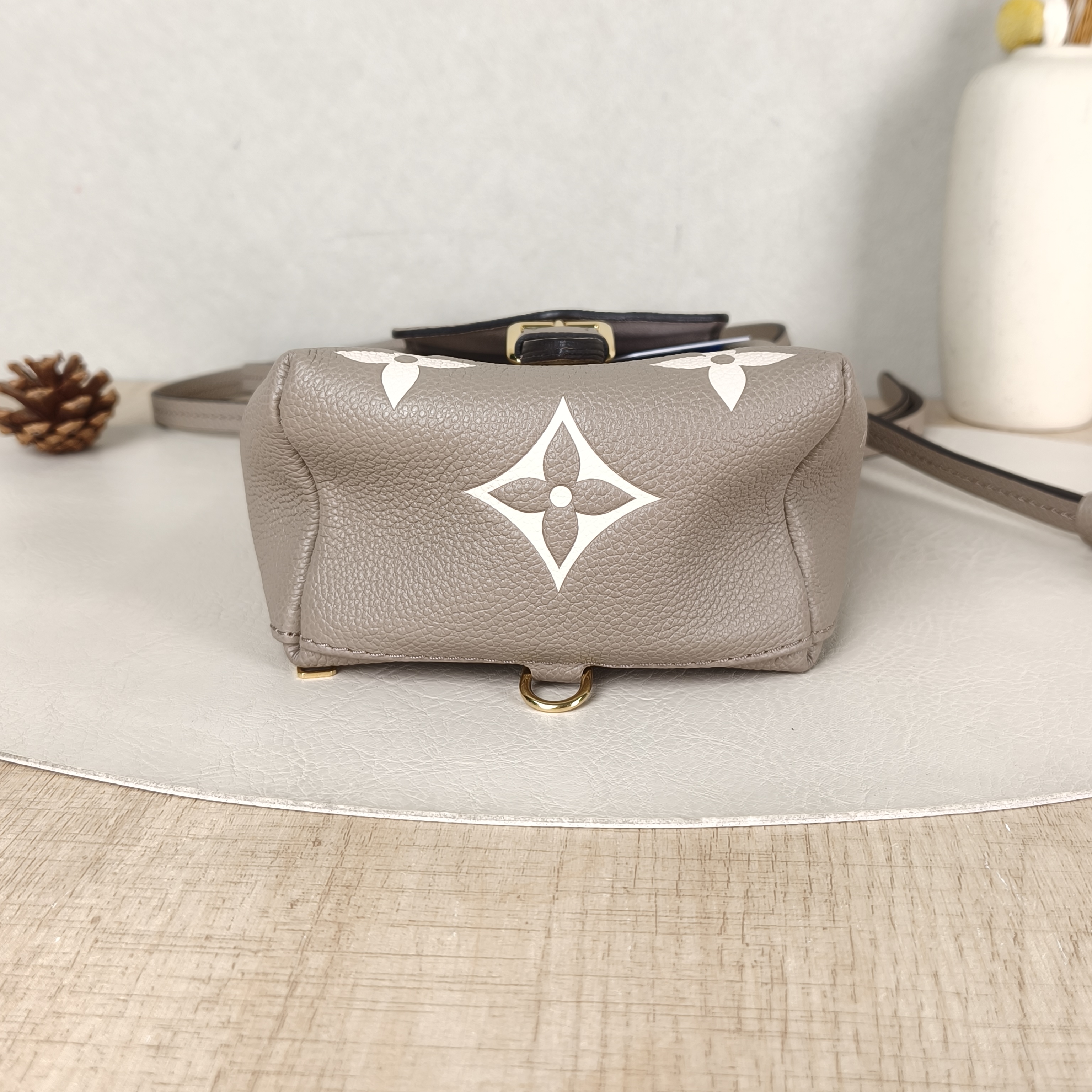 Louis Vuitton Backpack Tiny Backpack · White Calfskin13 × 8 × 19 cm — cover view 2 of 6