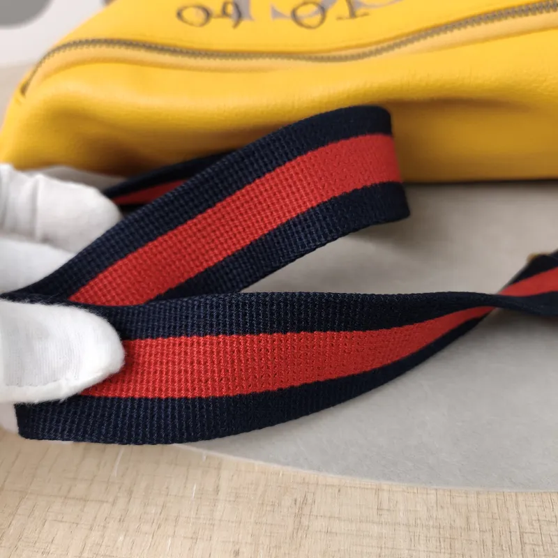 GUCCI Belt Bag Belt Bag Yellow Calfskin One Size40 × 3 × 19 cm — detail view 4 of 12