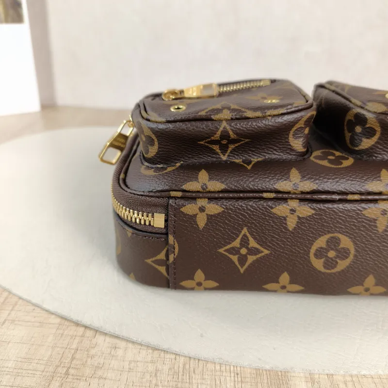 Louis Vuitton Crossbody Bag Utility Crossbody Camera Bag Monogram PVC One Size 18 × 10 × 11 cm — detail view 6 of 11