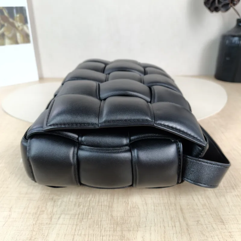 Bottega Veneta Crossbody Bag Padded Cassette Woven Black Lambskin Medium 26 × 8 × 18 cm — detail view 1 of 11