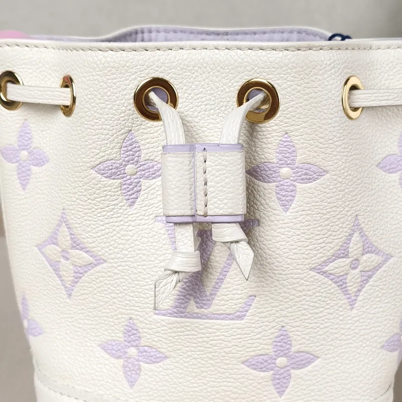 Louis Vuitton Crossbody Bag NANO NOÉ Bucket Bag Nano White · Monogram Empreinte Embossed Calfskin nano 13 × 10 × 16 cm — detail view 4 of 9