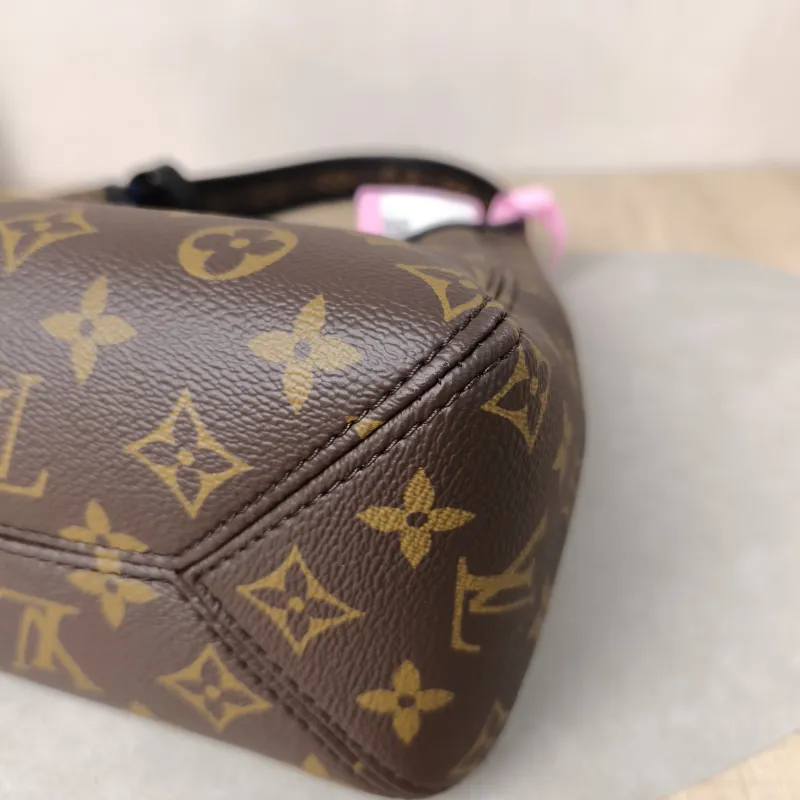 Louis Vuitton Shoulder Bag The Drop Monogram PVC Small28 × 12 × 15 cm — detail view 5 of 17