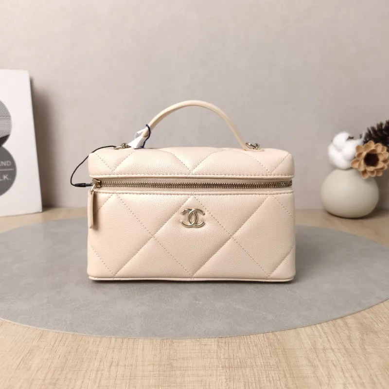 Chanel Crossbody Bag lp Box Bag Top Handle Crossbody Bag Beige Grained Calfskin One Size 19.5 × 5 × 17 cm