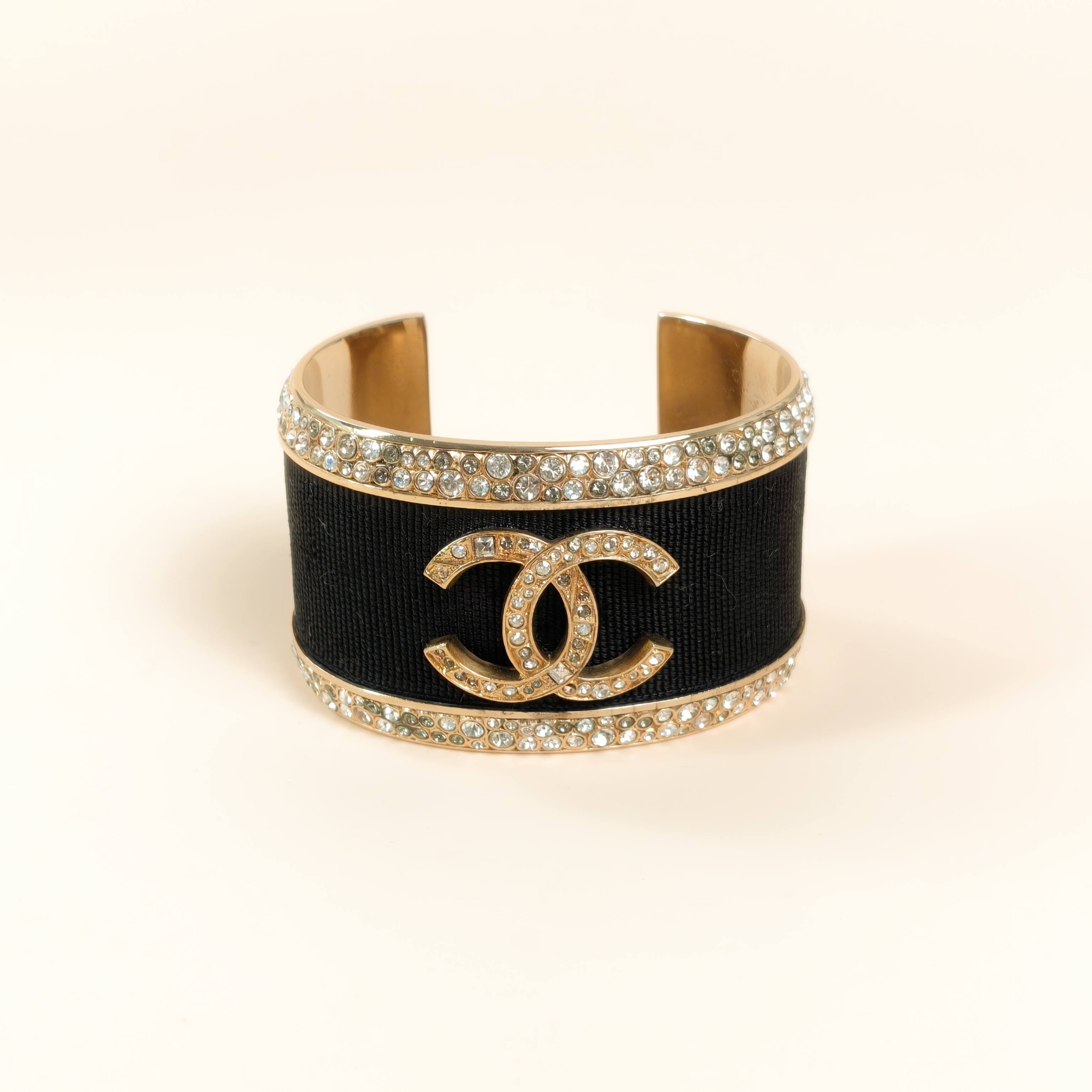 Chanel Bangle c Bangle Black Gold One Size 3.9cm