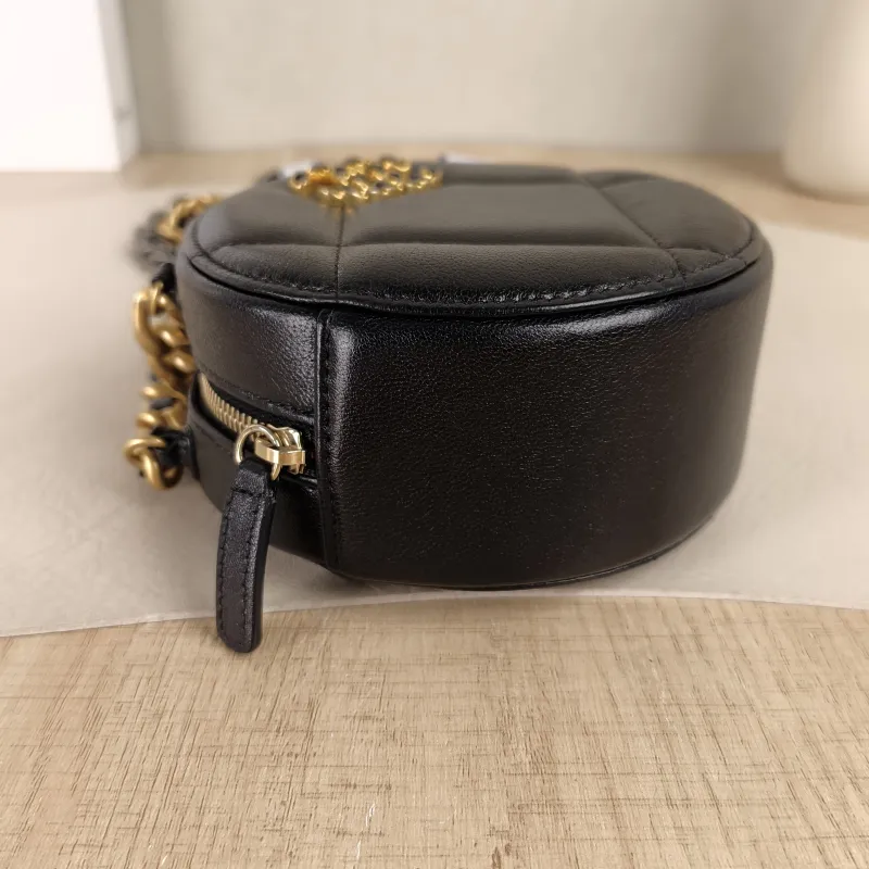 Chanel Crossbody Bag19bag Black Lambskinmini12 × 4.5 × 12 cm — detail view 1 of 13