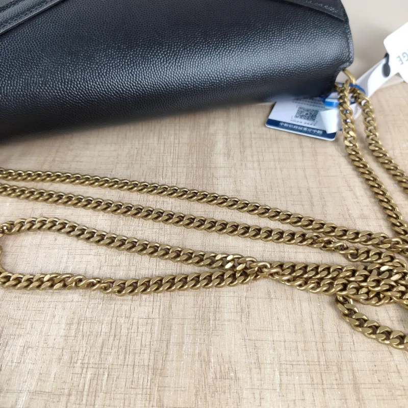 SAINT LAURENT Crossbody Bag Cassandra Black Grained Calfskin Medium 22 × 5.5 × 16.5 cm — detail view 5 of 13