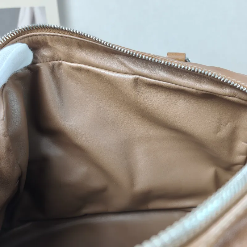 Miumiu Top Handle Bag Pocket Top Handle Bag Caramel SL ambskin One Size 32 × 14 × 22 cm — detail view 5 of 13