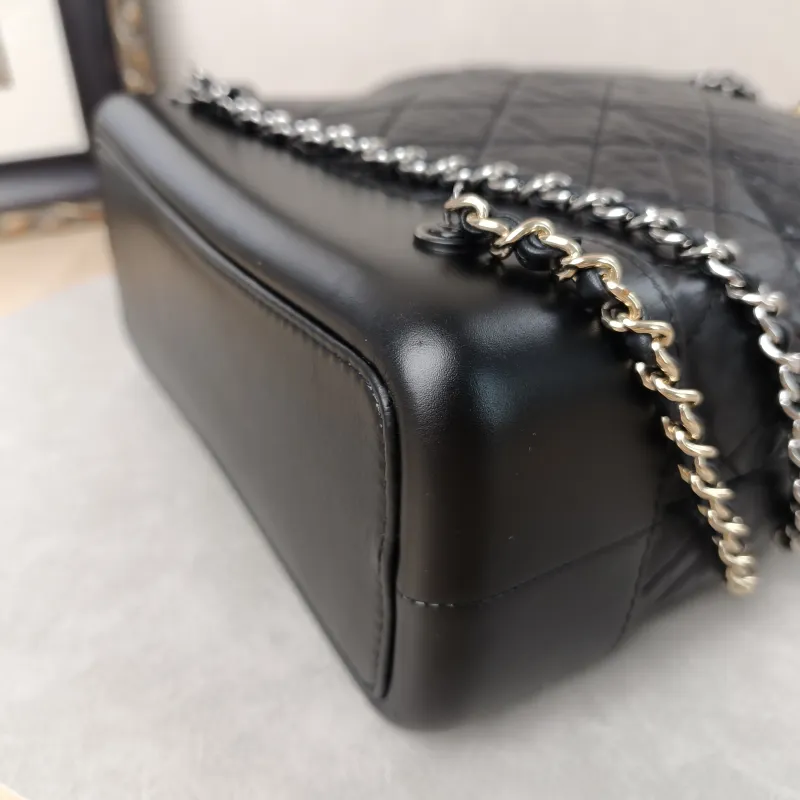 Chanel Backpack Gabrielle Backpack Black CC alfskin22.5 × 10.5 × 23 cm — detail view 15 of 17