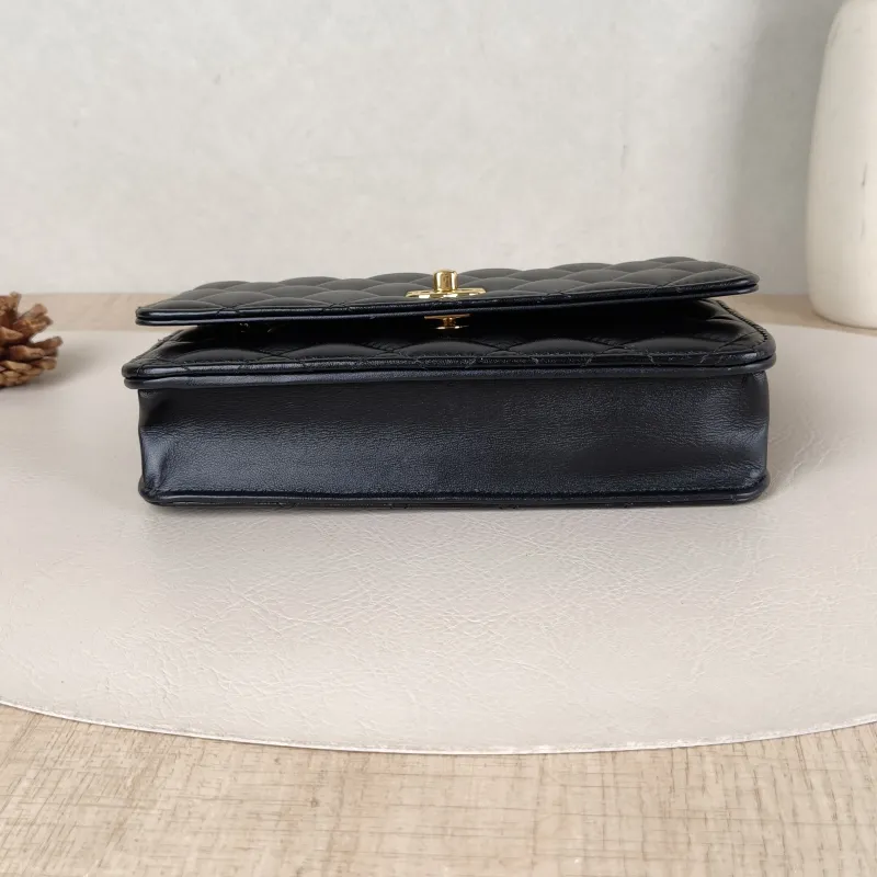 Chanel Crossbody Bagcf woc Black Calfskinmini19.2 × 3.5 × 12.3 cm — cover view 5 of 5