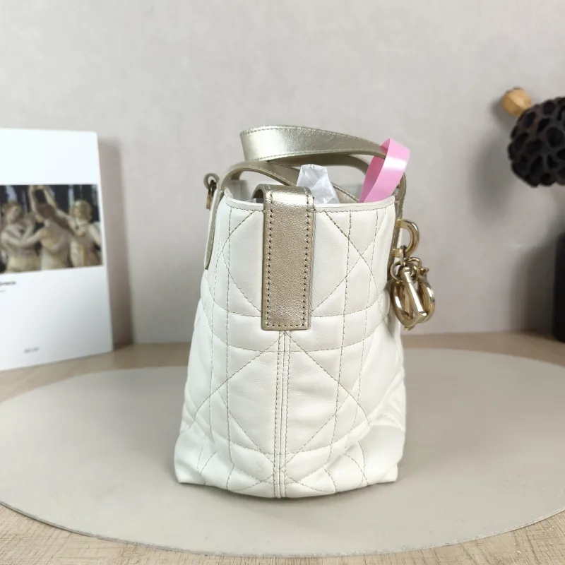 DIOR Top Handle Bag TOUJOURS Edition White Calfskin Small 18.5 × 12 × 18.5 cm — detail view 3 of 11