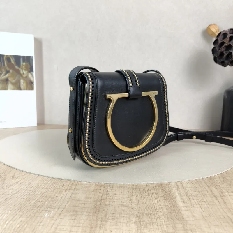 FERRAGAMO Shoulder Bag Shoulder Bag Black Calfskin One Size18 × 5 × 15 cm — cover view 2 of 5