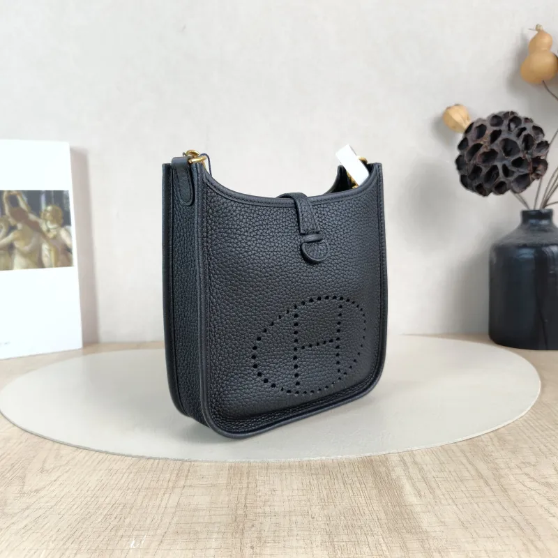 Hermès Crossbody Bag Evelyne Mini 16 Mini 16 Black Taurillon Clemence TC Calfskin Mini 17 × 5.5 × 18 cm Y — cover view 2 of 5